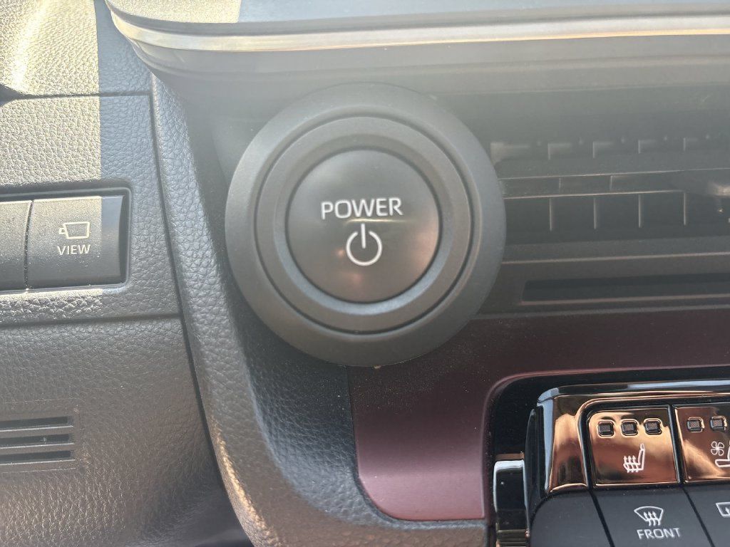Used 2024 Toyota Prius Prime Premium w/ Advanced Technology Package FWD image 22