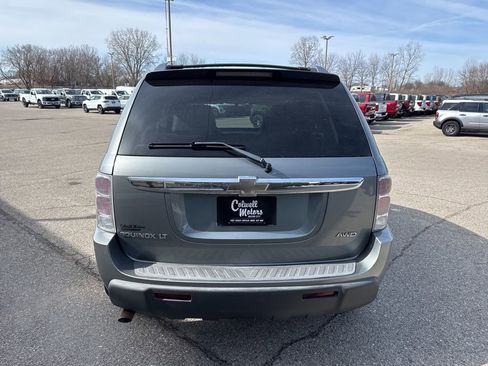 Used 2005 Chevrolet Equinox LT w/ Preferred Equipment Group image 3