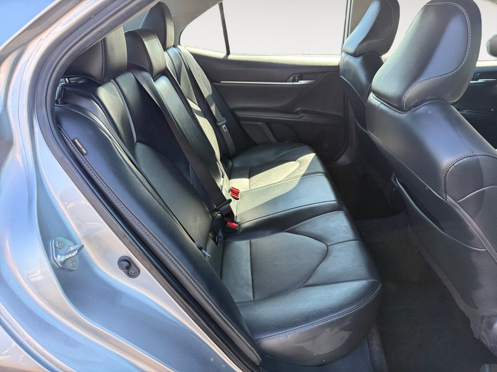 Used 2023 Toyota Camry XSE FWD image 18