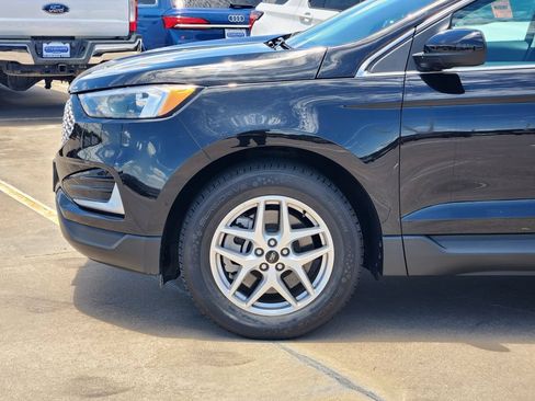 Used 2023 Ford Edge SEL AWD/4WD image 9