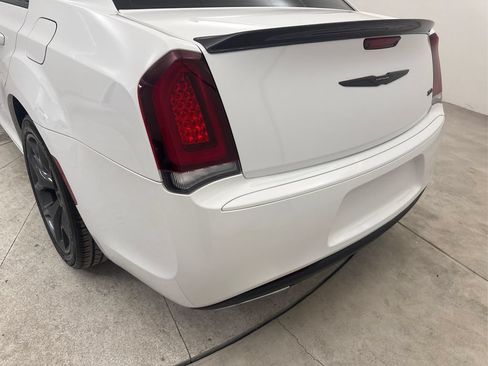 Used 2023 Chrysler 300 Touring w/ Sport Appearance Package RWD image 22