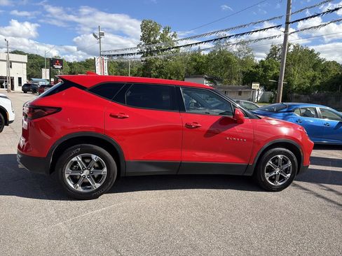 Used 2023 Chevrolet Blazer LT AWD/4WD image 3