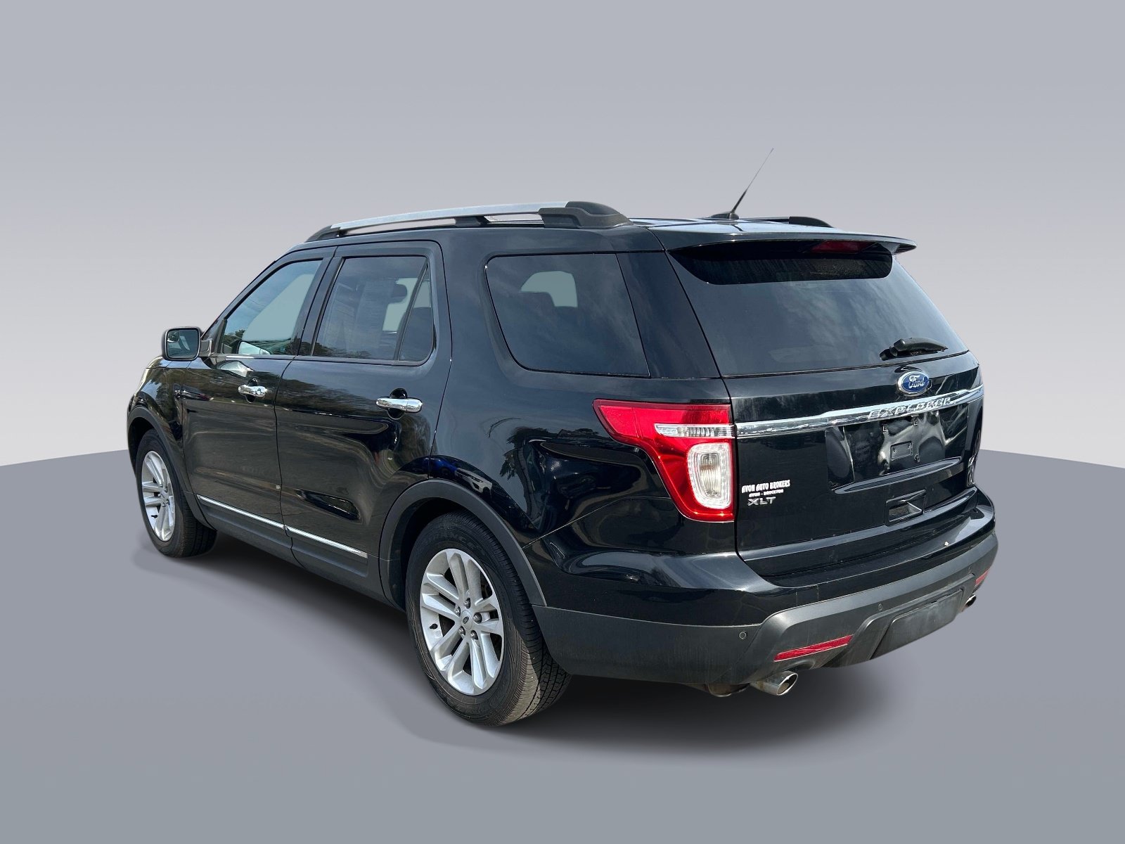 Used 2012 Ford Explorer XLT FWD image 5