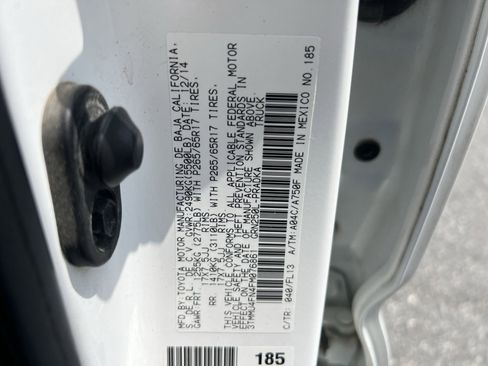 Used 2015 Toyota Tacoma 4x4 Double Cab w/ TRD Sport Package image 34