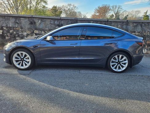 Used 2022 Tesla Model 3 image 7