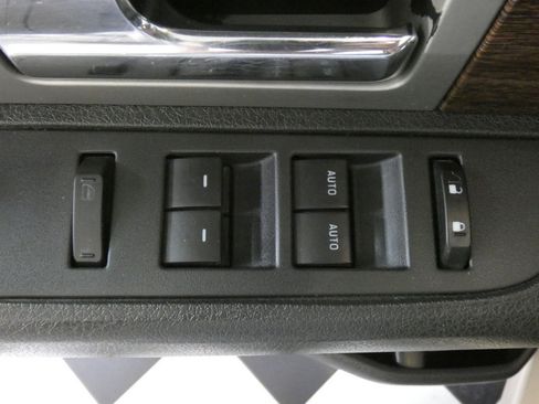 Used 2013 Ford F150 Lariat w/ Mid Equipment Group AWD/4WD image 21