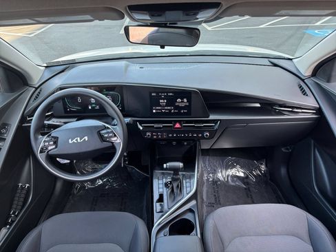 Used 2026 Kia Niro LX FWD image 28