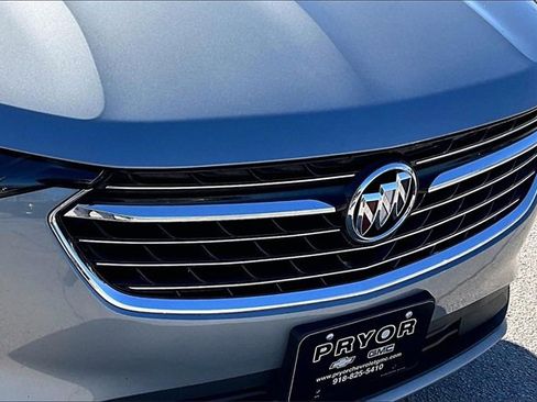 Used 2023 Buick Envision Essence image 33