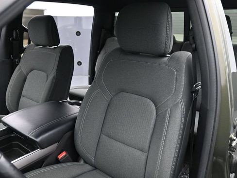 Used 2020 RAM 1500 Big Horn AWD/4WD image 11