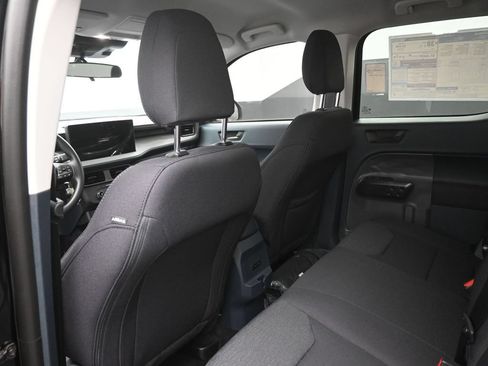 Used 2025 Ford Maverick XL FWD image 2