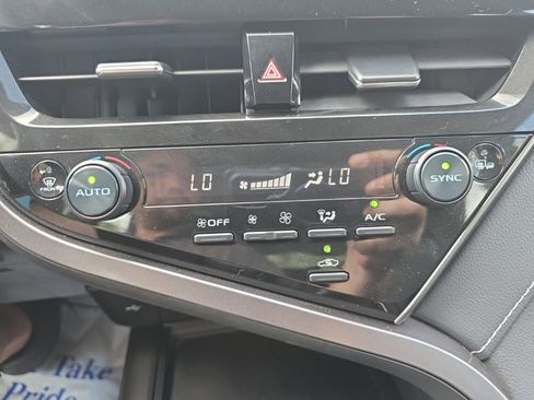 Used 2024 Toyota Camry SE image 26