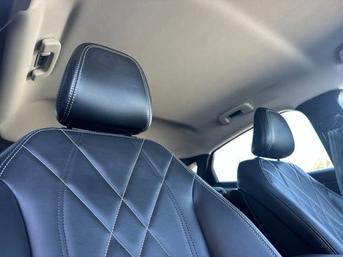 Used 2021 Ford Mustang Mach-E Select w/ Comfort/Appearance Package image 16