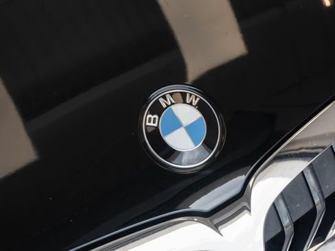 Used 2021 BMW 330i Sedan w/ Convenience Package RWD image 8