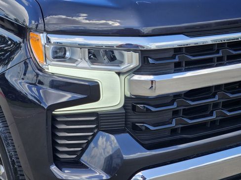 Certified 2023 Chevrolet Silverado 1500 LT AWD/4WD image 10