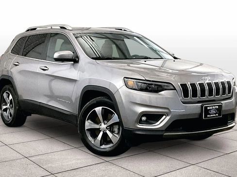 Used 2019 Jeep Cherokee Limited image 2