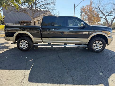 Used 2017 RAM 3500 Laramie Longhorn AWD/4WD image 4