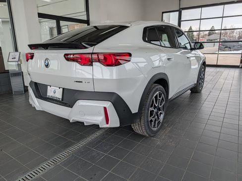 New 2026 BMW X2 xDrive28i w/ Technology Package image 2