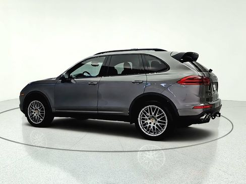 Used 2017 Porsche Cayenne S AWD/4WD image 5