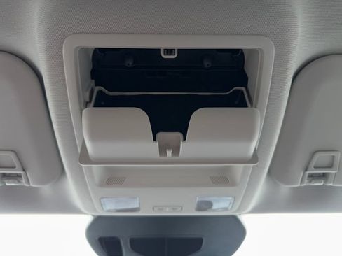 Used 2021 Ford Escape SE w/ SE Sport Appearance Package FWD image 24