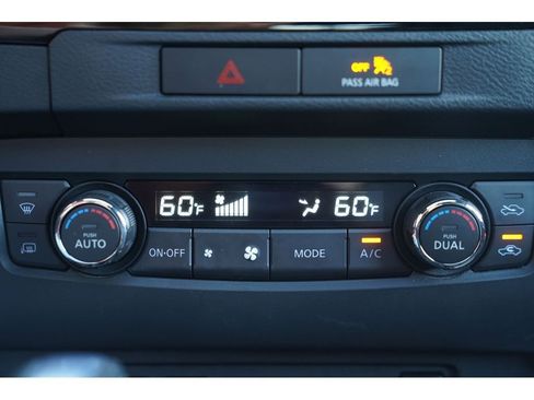 Used 2023 Nissan Frontier PRO-4X w/ Pro-4X Premium Package image 19