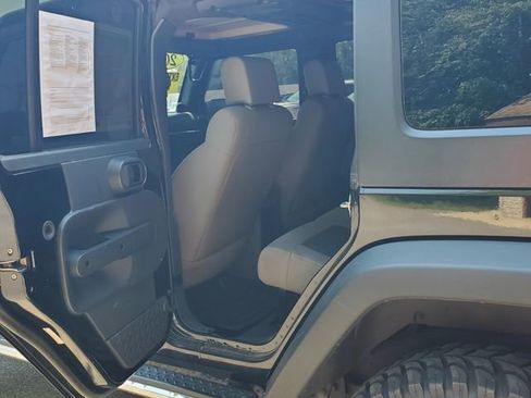 Used 2008 Jeep Wrangler Unlimited X AWD/4WD image 25