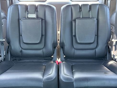 Used 2015 Ford Explorer XLT w/ Equipment Group 202A image 19