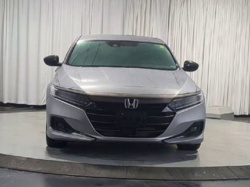 Used 2021 Honda Accord Sport image 3
