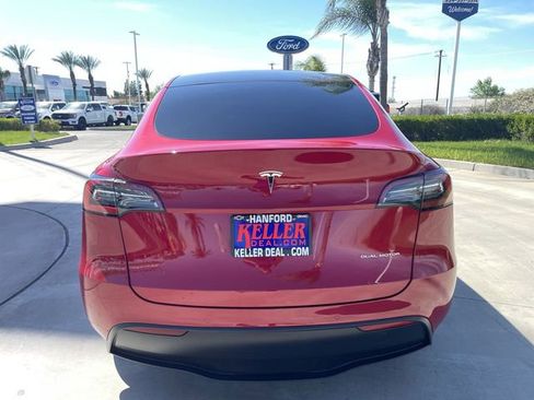 Used 2022 Tesla Model Y Long Range AWD/4WD image 7