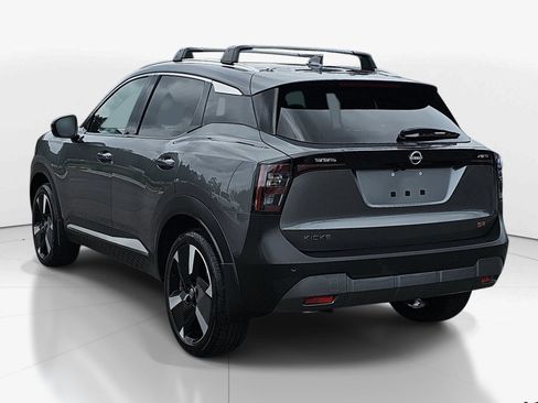 Used 2025 Nissan Kicks SR FWD image 6