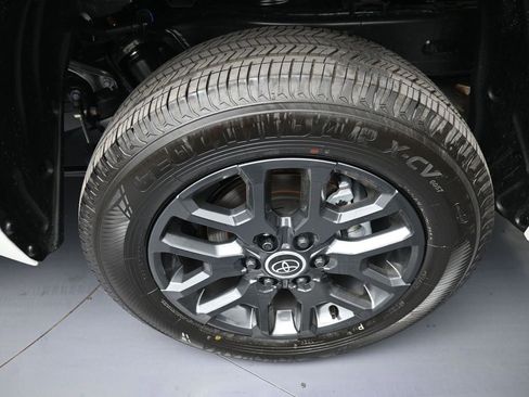 New 2024 Toyota Tundra Platinum image 15