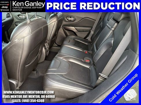 Used 2019 Jeep Cherokee Latitude Plus w/ Cold Weather Group image 20