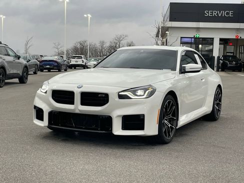 Used 2025 BMW M2 w/ Lighting Package image 3