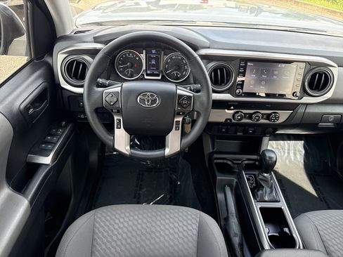 Used 2023 Toyota Tacoma SR5 w/ SR5 Appearance Package RWD image 15