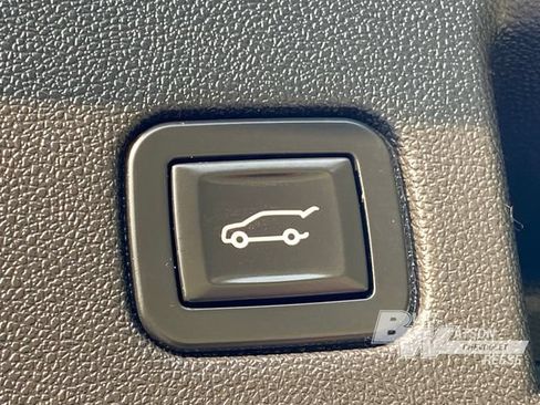 Used 2019 Chevrolet Equinox LT AWD/4WD image 19