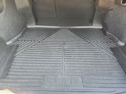 Used 2025 Toyota Camry XLE image 33