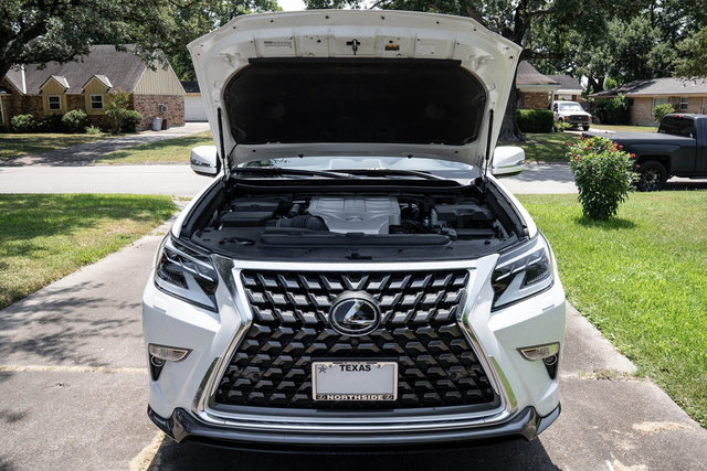Used 2023 Lexus GX 460 Luxury w/ Sport Design Package AWD/4WD image 15
