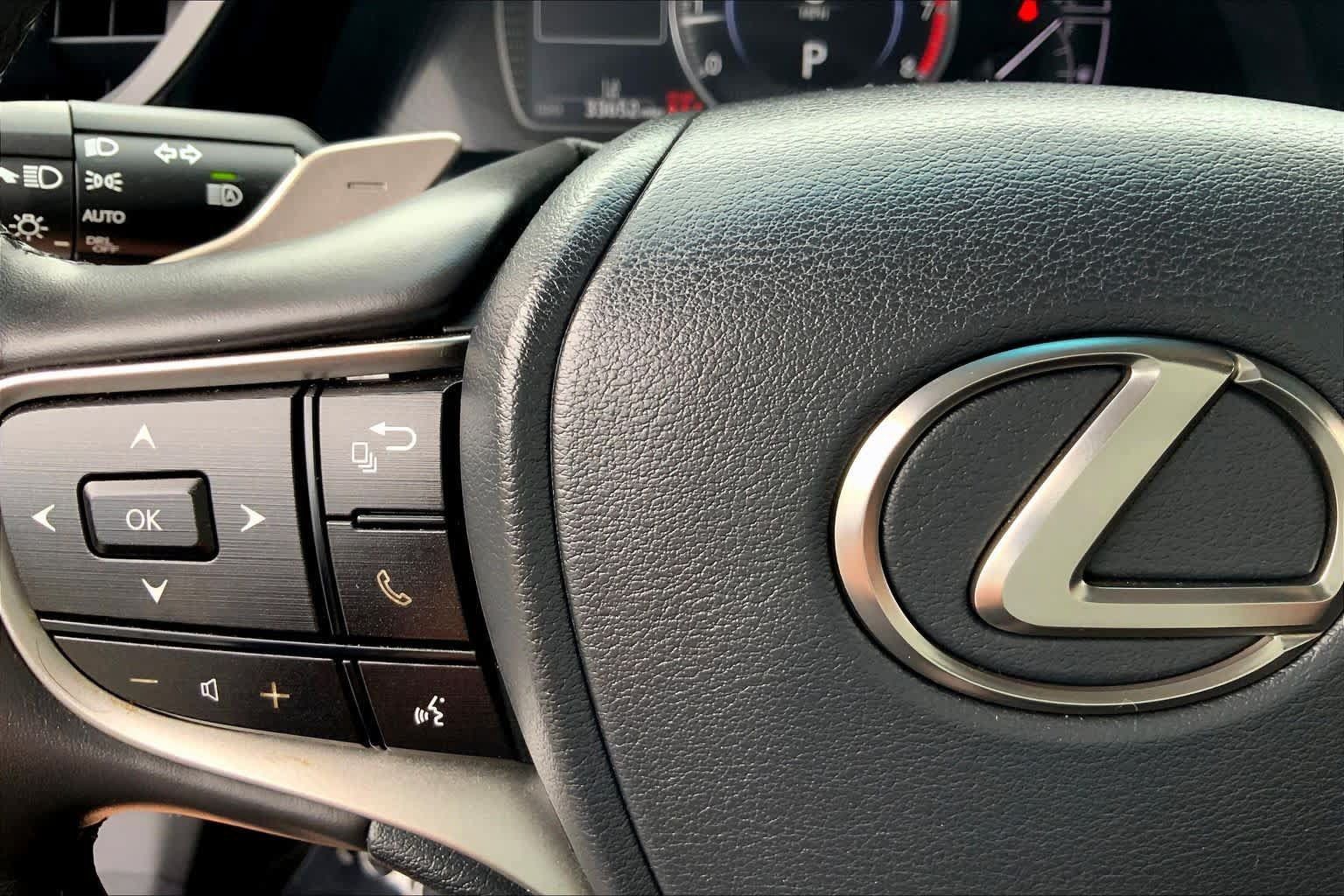 Used 2024 Lexus ES 350 w/ Premium Package FWD image 24