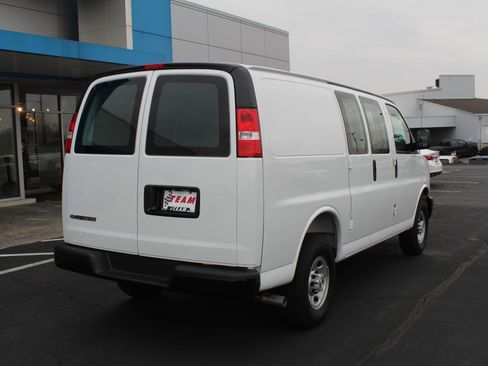New 2025 Chevrolet Express 2500 image 4
