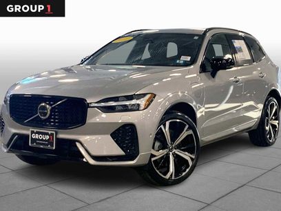 Used 2022 Volvo XC60 T8 R-Design w/ Advanced Package