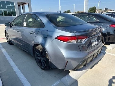 Used 2025 Toyota Corolla SE w/ SE Premium Package FWD image 6