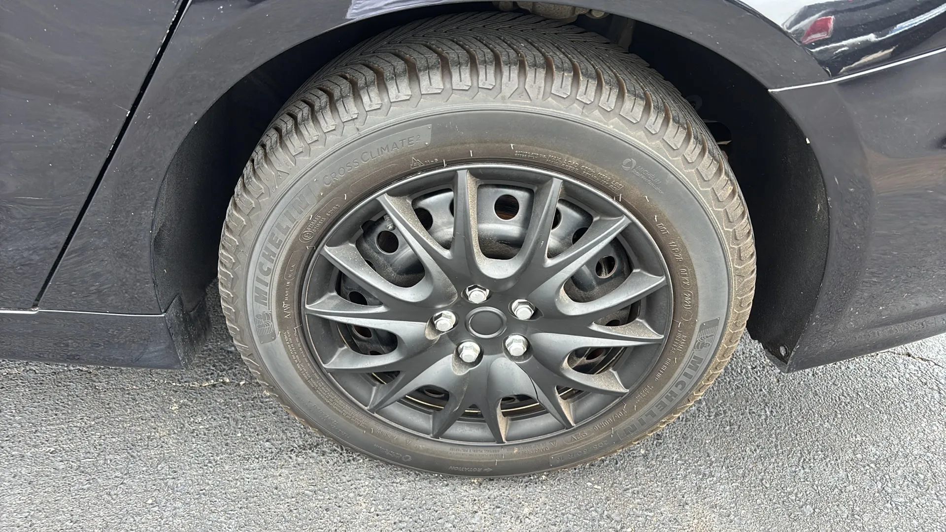 Used 2019 Ford Fusion S FWD image 31