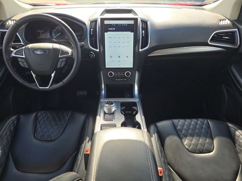 Used 2024 Ford Edge Titanium image 15