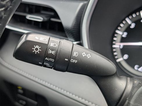 Used 2021 Toyota Highlander XSE image 36