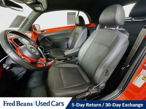 Used 2018 Volkswagen Beetle 2.0T S w/ Style & Comfort Package image 20