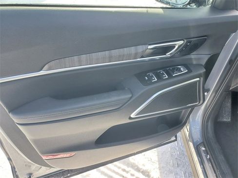 Used 2023 Kia Telluride SX Prestige image 9