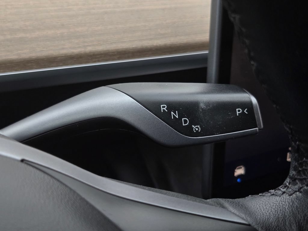 Used 2022 Tesla Model Y Performance AWD/4WD image 25