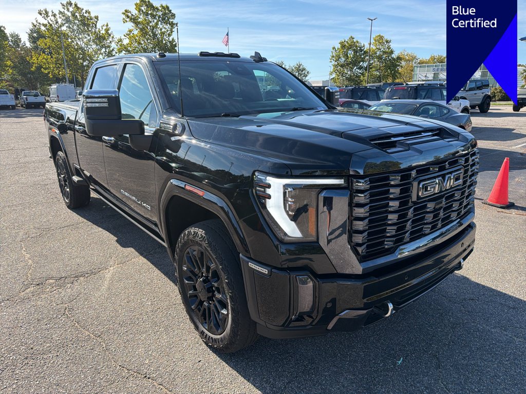 Used 2024 GMC Sierra 2500 Denali Ultimate AWD/4WD image 3