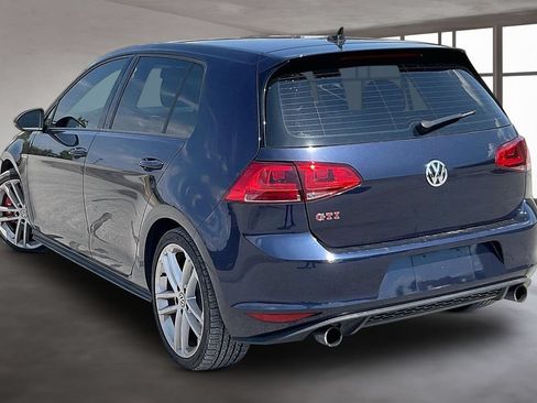 Used 2017 Volkswagen GTI SE FWD image 4