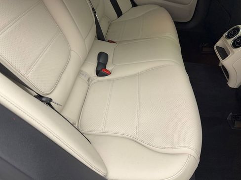 Used 2024 Mercedes-Benz C 300 4MATIC Sedan image 53