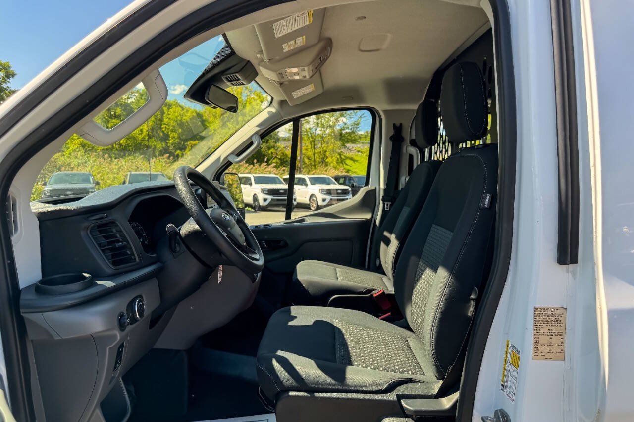 Used 2025 Ford Transit 250 Low Roof w/ Exterior Upgrade Package RWD image 17
